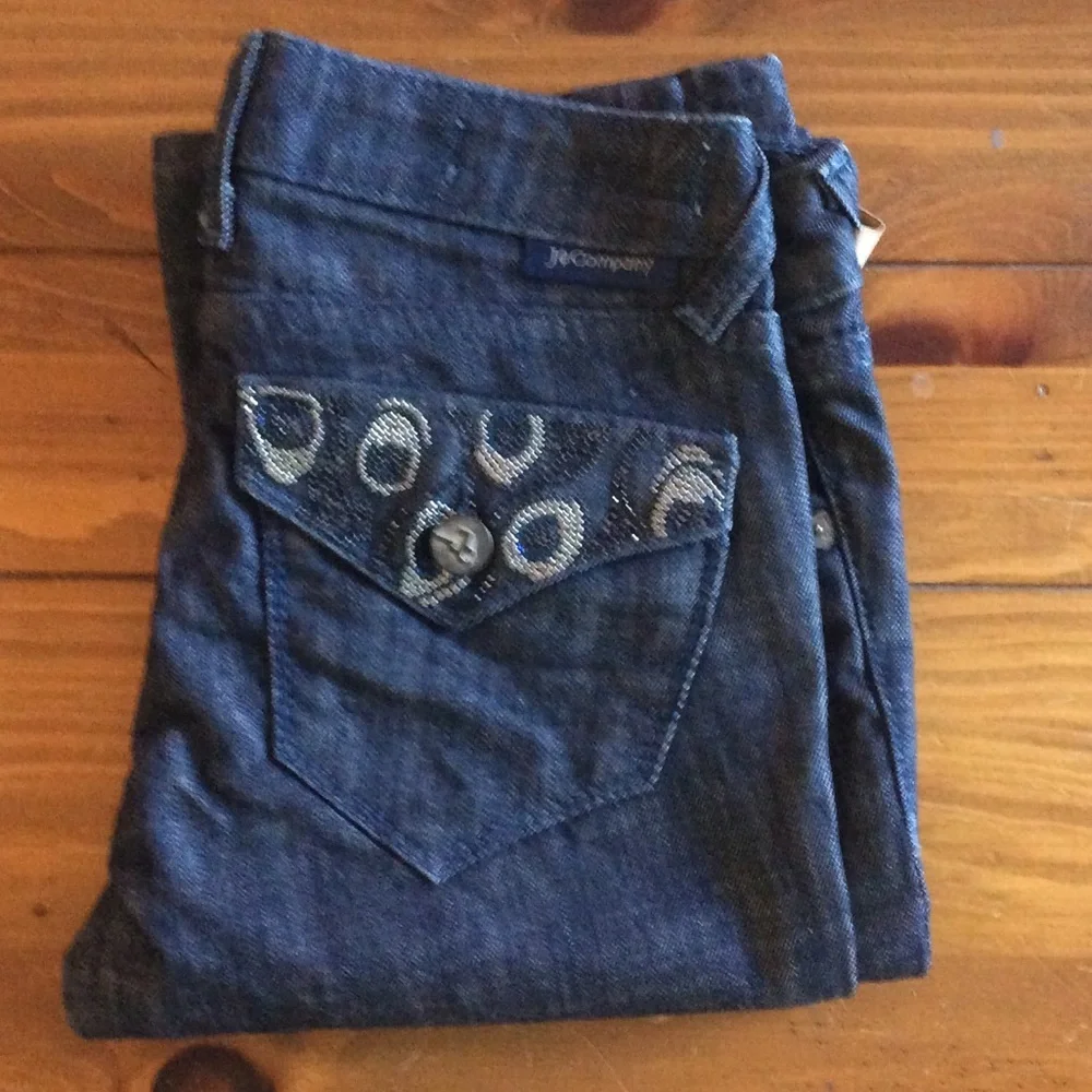 Jeans - Picture 1 of 5